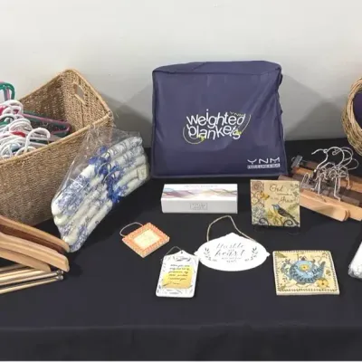 CL133 Weighted Blanket, Baskets & Hangers