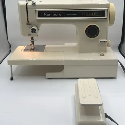 CL123 Kenmore Sewing Machine