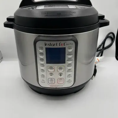 CL143 Instant Pot Duo Plus 