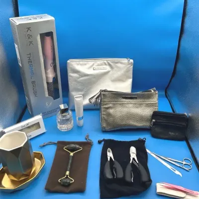 CL114 Personal Grooming Items, Cosmetic Bags & Jimmy Choo Perfume