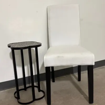 CL115 Sitting In A Corner 