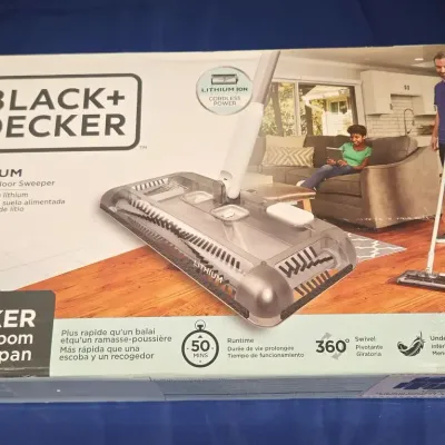 Black & Decker Powered Floor Sweeper - Battery Powered