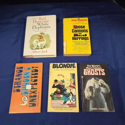 Vintage Paperback Books - Albert Jack, Robert Claiborne, Daniel Cohen