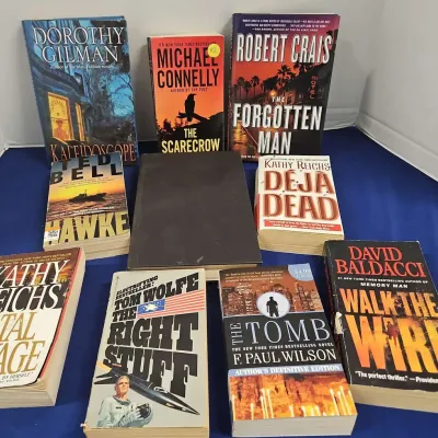 Vintage Novels Book Various Authors - Connelly, Crais, Reichs, Bell, Baldacci, Wolfe