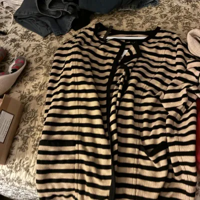 Sale Photo Thumbnail #142