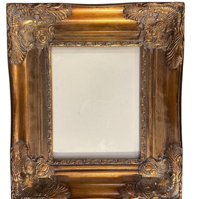 ORNATE BAROQUE STYLE PICTURE FRAME WITH GLASS