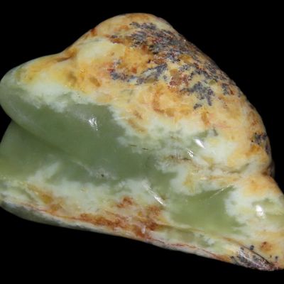 Sale Photo Thumbnail #651: Antique Chinese Hongshan Culture Jade Effigy Carving, Handmade, Neolithic Culture of the West Liao River Basin, Northeast China, Circa 4700-2900 BC