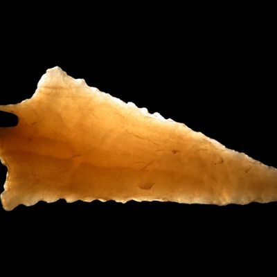 Sale Photo Thumbnail #577: 1 3/4" High Grade Neolithic Arrowhead, Western Africa, 4000-6000 BP