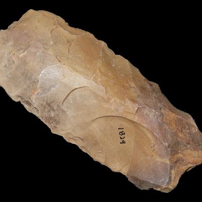 Sale Photo Thumbnail #725: 4" Spade Digger / Celt Adze, Archaic, Ex. Steve Manos