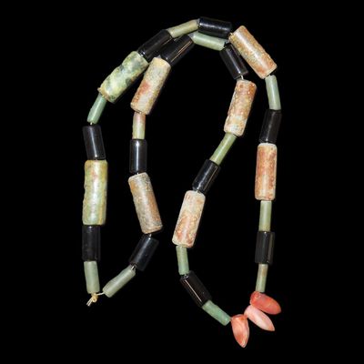 Sale Photo Thumbnail #313: Pre-Columbian Tairona Bead Necklace