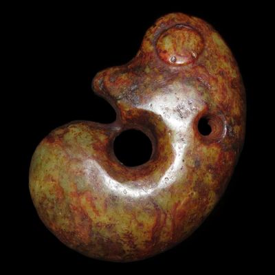 Sale Photo Thumbnail #644: Old Chinese Hongshan Culture Jade Effigy Carving / Pendant
