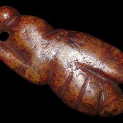 Sale Photo Thumbnail #632: Old Chinese Hongshan Culture Jade Effigy Carving / Pendant