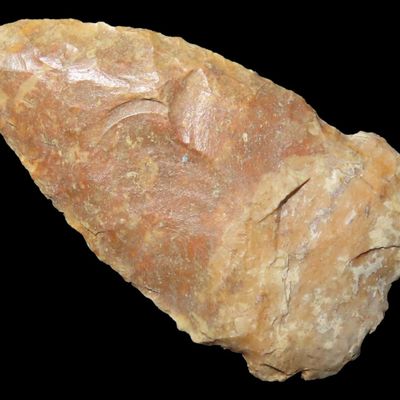 Sale Photo Thumbnail #462: 1 5/8" Outstanding Creek-Stained Dove Side Notch, Brown Co., Illinois, Found by Michael Koch