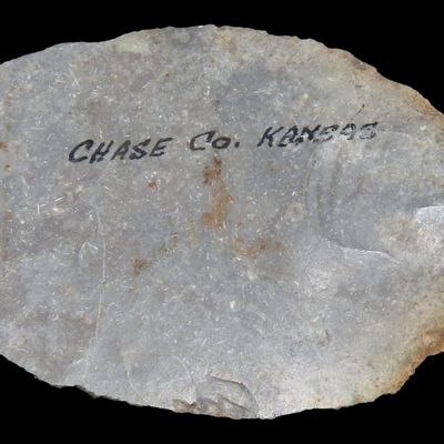 Sale Photo Thumbnail #209: 2 1/4" Paleo Thumb Scraper, Chase Co., Kansas, Ex. Charles Wesley