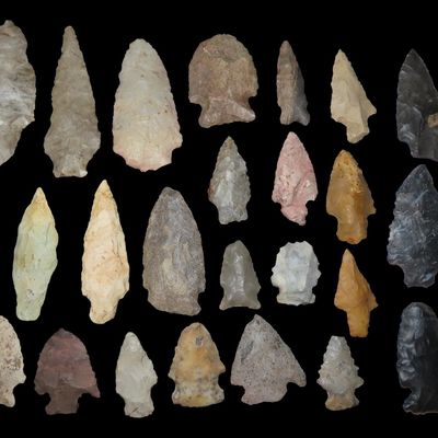 Sale Photo Thumbnail #279: Lot of 28 Arrowheads, Found Near Richland Co., Ohio