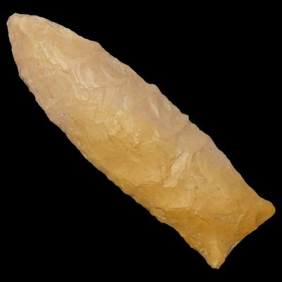 Sale Photo Thumbnail #133: 2 5/16" Eden, Cream-Colored Chert, Dawson Co., Montana