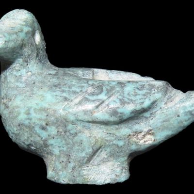 Sale Photo Thumbnail #649: Turquoise Zuni Fetish, Arizona