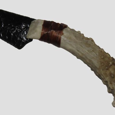 Sale Photo Thumbnail #635: Bone / Antler Handle Knife