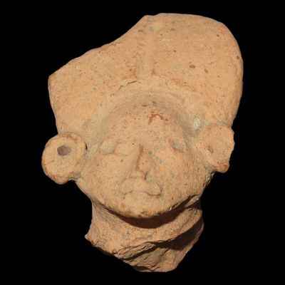 Sale Photo Thumbnail #375: 2" Pre-Columbian Maya Pottery Face Figurine, Mesoamerica, Mexico
