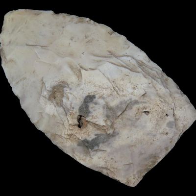 Sale Photo Thumbnail #746: 3" Fluted Clovis Knife, Lincoln Co., Missouri, Nice Thinning to the Base, Wide Style