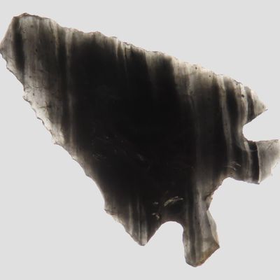 Sale Photo Thumbnail #425: 1 5/8" Quality Obsidian Arrowhead, Oregon, Ex. Denis Burger