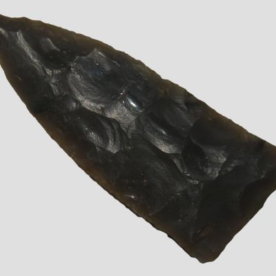 Sale Photo Thumbnail #721: 1 7/8" Translucent Copena Dart, Kentucky, Ex. Walt McIntire Collection