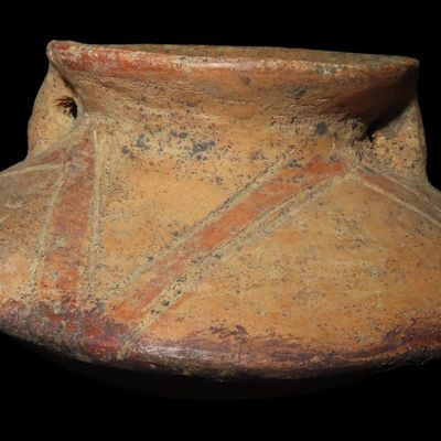 Sale Photo Thumbnail #390: 4 3/4" x 1 5/8" Pre-Columbian Nariño Capulí Pedestal Bowl