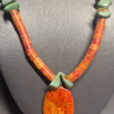 STUNNING VINTAGE ESTATE HIGH END TURQUOISE & CORAL HEISHI 17" NECKLACE!