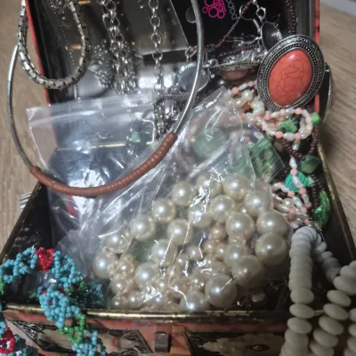 TWO Pounds of Jewls ~ includes tin box bank too