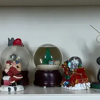 Christmas Snow Globes, Disney Minnie Mouse and Holiday Figurines