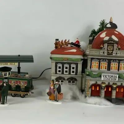 Dept. 56 Christmas Village Victoria Station with Train and Accessories