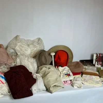 Women's Clothing, Hats, Handbags and Accessories