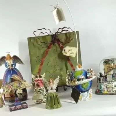 Jim Shore Christmas Angels, Snow Globes and Holiday Figurines