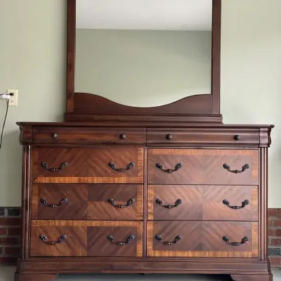 Liberty Furniture Dresser & Landscape Mirror 