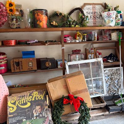 Sale Photo Thumbnail #123: Vintage Toys, Electronics, And more 
Fans, Wagon