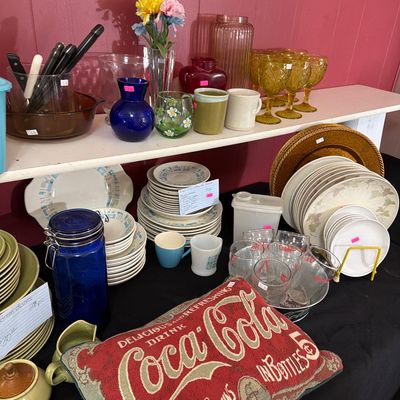 Sale Photo Thumbnail #86: Royal China Blue Heaven, Vintage green dishes, Coke items, glasses, and more.