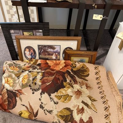Sale Photo Thumbnail #65: Decor, Lamps, Beautiful Rug, Pictures Decor and More.
