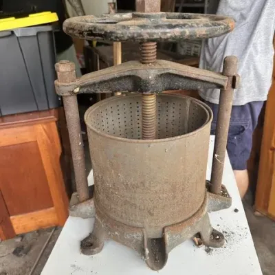 Estate sale photo