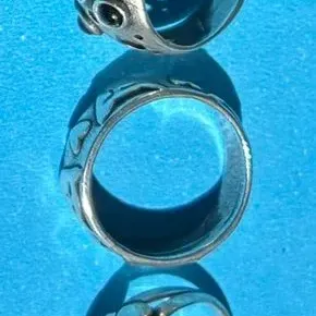Sale Photo Thumbnail #261: Size 7