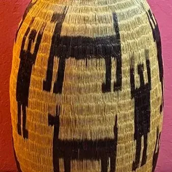 Sale Photo Thumbnail #225: Made by Waunana Indians in Columbia.
Measures 16 inches high and 8 inches in diameter.