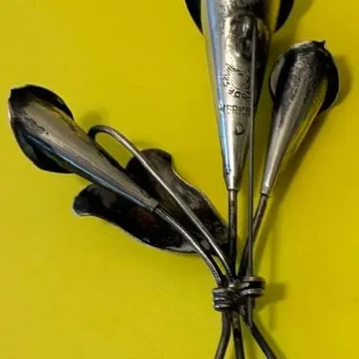 Sale Photo Thumbnail #308: Measures 2 inches high and 3 inches wide.