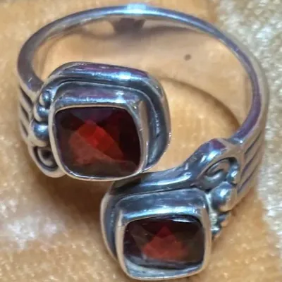 Sale Photo Thumbnail #319: Size 7