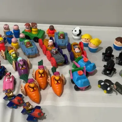 Mixed Lot of Vintage Toys; Little Tikes, Fisher Price Little People, Fraggle Rock Etc 