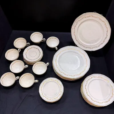 Royal Tettau Of Germany China Set Of 8 Dinner Service