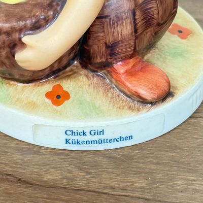 LOT 6F: Pair of Vintage Goebel Hummels: 57/0 Chick Girl & 96 Little Shopper