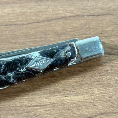 LOT 139F: Vintage Pocket Knives
