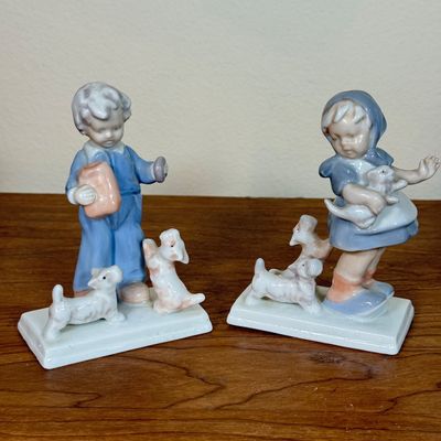 LOT 43F: Vintage Japanese Pastel Figurines of Children w Dogs