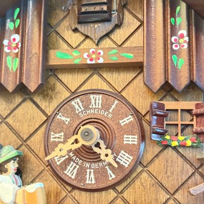 LOT 169W: Vintage German Black Forest Schneider Wooden Wall Cuckoo Clock