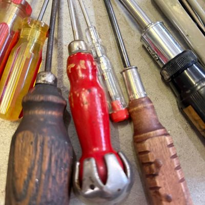 LOT 87G: Collection of Vintage Screwdrivers & Awls