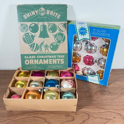 LOT 144F: Vintage Glass Christmas Ornaments in Boxes: Shiny Brite, Coby & More